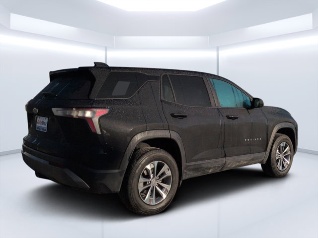 Used 2026 Chevrolet Equinox LT FWD image 3