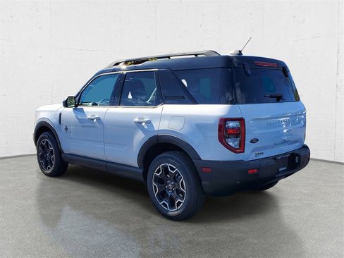 New 2025 Ford Bronco Sport Outer Banks image 5