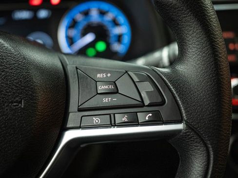 Used 2024 Nissan Leaf S image 24