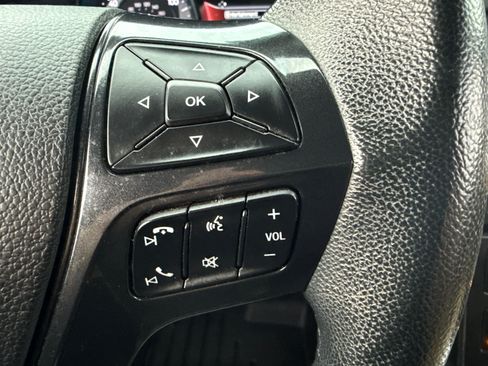 Used 2017 Ford Explorer XLT w/ Equipment Group 202A image 19