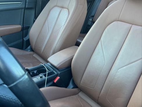 Used 2020 Audi Q3 2.0T Premium w/ Convenience Package image 10