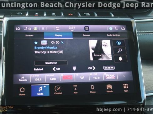 Used 2021 Jeep Grand Cherokee L Overland w/ Luxury Tech Group IV image 21