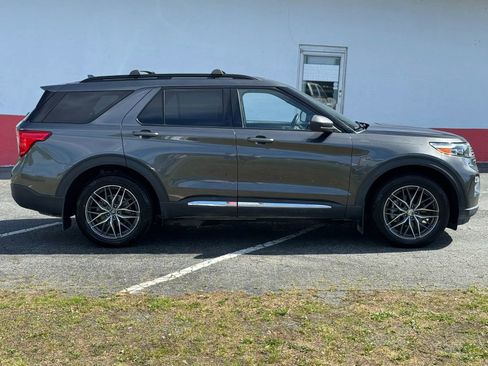 Used 2020 Ford Explorer XLT w/ Equipment Group 202A AWD/4WD image 4