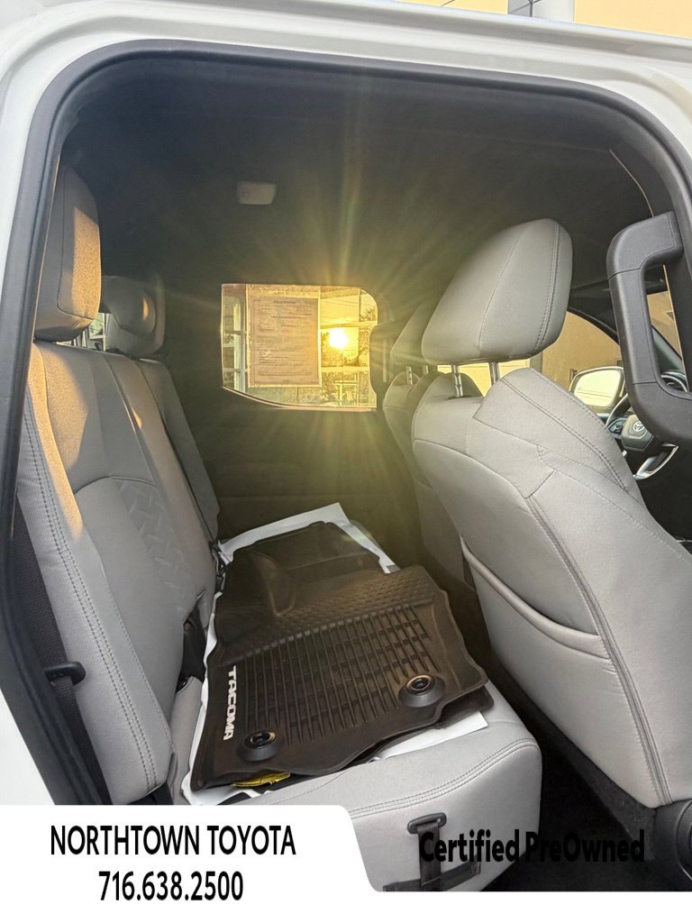 Used 2024 Toyota Tacoma SR5 AWD/4WD image 24