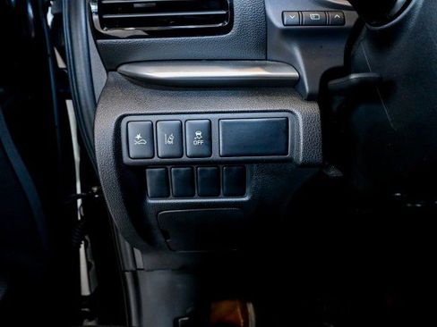 Used 2022 Mitsubishi Eclipse Cross SE image 42