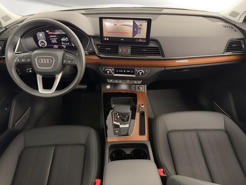 Used 2023 Audi Q5 2.0T Premium Plus w/ Premium Plus Package AWD/4WD image 19
