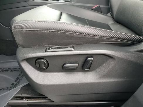 Used 2023 Volkswagen Atlas Cross Sport SEL image 15