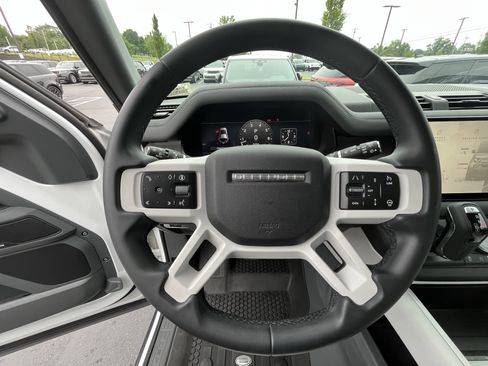 Used 2025 Land Rover Defender 110 S AWD/4WD image 21