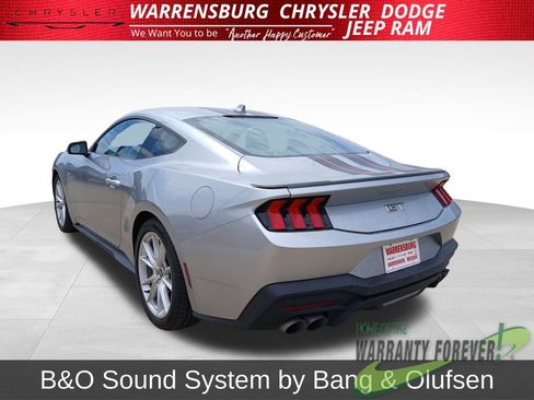 Used 2024 Ford Mustang GT Premium RWD image 7