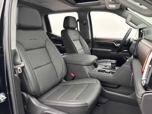 New 2026 GMC Sierra 1500 Denali w/ Denali Reserve Package AWD/4WD image 38