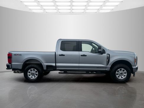 Used 2024 Ford F250 XLT w/ 360-Degree Camera Package AWD/4WD image 2