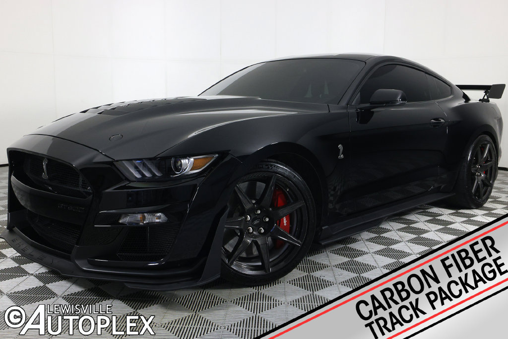 Used 2022 Ford Mustang Shelby GT500 w/ Carbon Fiber Track Pack RWD image 1