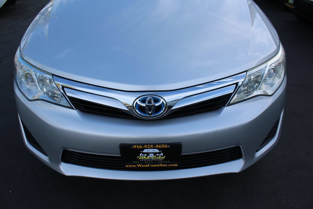 Used 2014 Toyota Camry LE FWD image 9