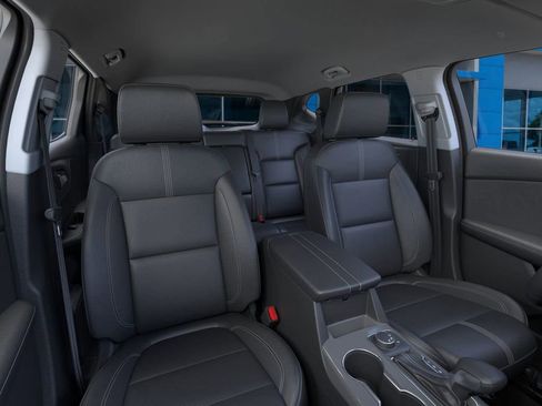 New 2025 Chevrolet Blazer LT image 16