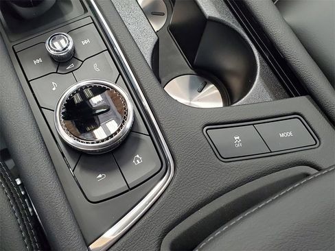 New 2026 Cadillac XT5 Luxury w/ LPO, Floor Liner Package image 24