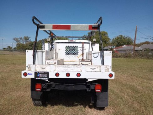 Used 2011 Ford F350 XL w/ Camper Pkg image 8