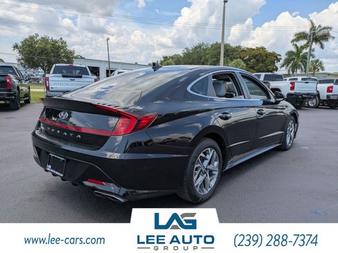 Used 2020 Hyundai Sonata SEL w/ Convenience Package FWD image 3