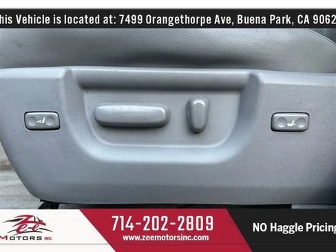 Used 2011 Toyota Sequoia Platinum image 50