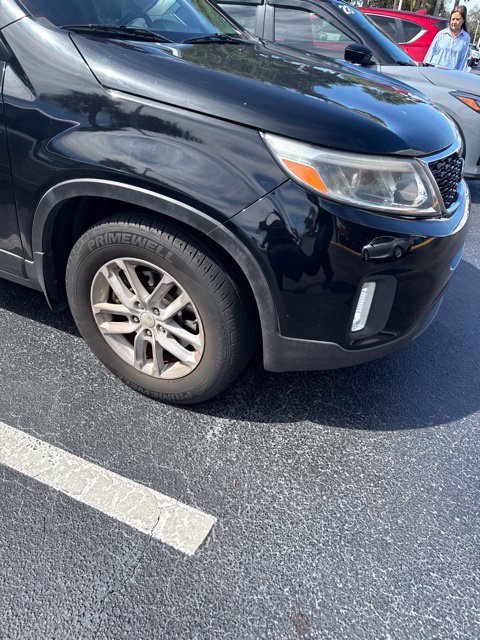 Used 2014 Kia Sorento LX FWD image 4