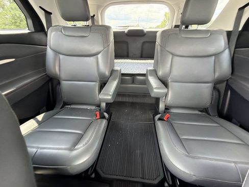 Used 2025 Ford Explorer Active w/ Active Comfort Package AWD/4WD image 13