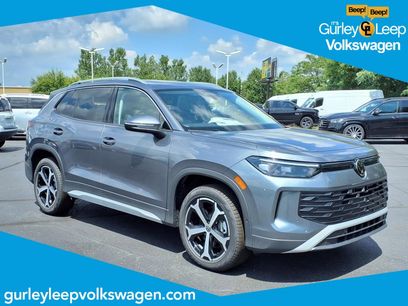 New 2025 Volkswagen Tiguan SE