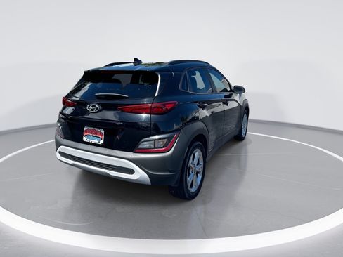 Used 2023 Hyundai Kona SEL w/ Cargo Package FWD image 4