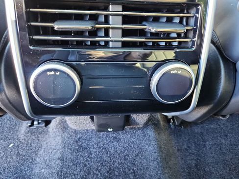 New 2025 Land Rover Range Rover SE image 26