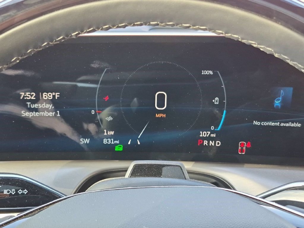 Certified 2026 Cadillac Vistiq Luxury AWD/4WD image 8