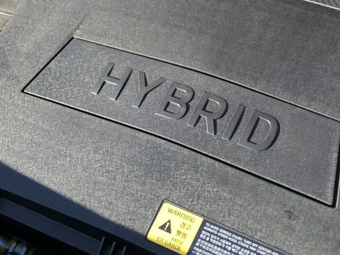 Used 2022 Kia Niro LX image 27