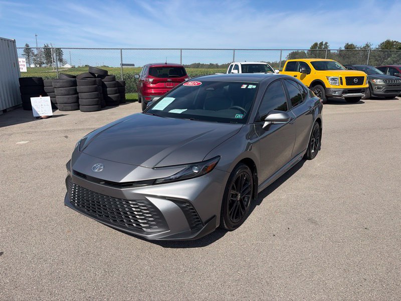 Used 2025 Toyota Camry SE w/ Convenience Package AWD/4WD image 7