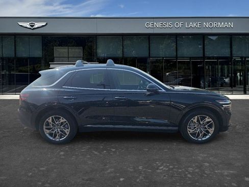Used 2025 Genesis GV70 2.5T w/ Select Package AWD/4WD image 4