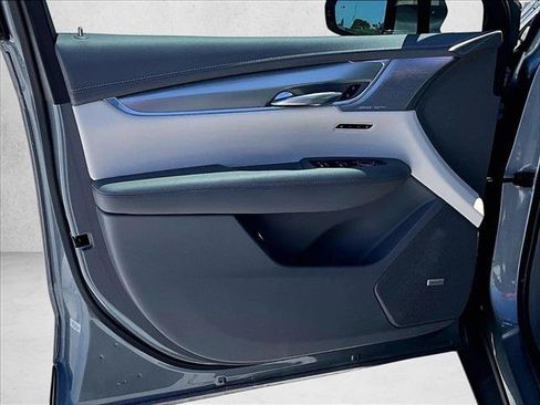 Used 2023 Cadillac XT5 Premium Luxury FWD image 18