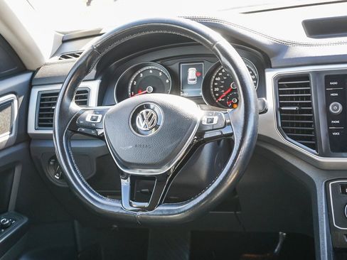 Used 2018 Volkswagen Atlas SE image 17