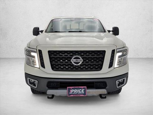 Used 2019 Nissan Titan PRO-4X w/ Pro-4x Convenience Package image 2