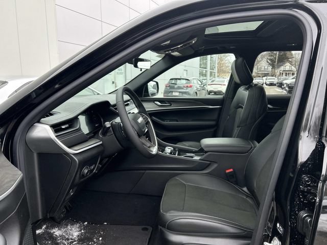 New 2026 Jeep Grand Cherokee Altitude AWD/4WD image 4