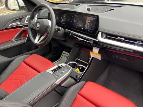 Certified 2025 BMW X1 xDrive28i w/ Premium Package image 24