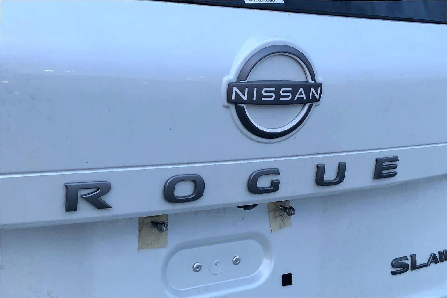 Used 2024 Nissan Rogue SL AWD/4WD image 28