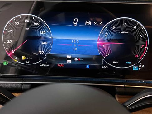 New 2025 Mercedes-Benz GLS 580 4MATIC image 26