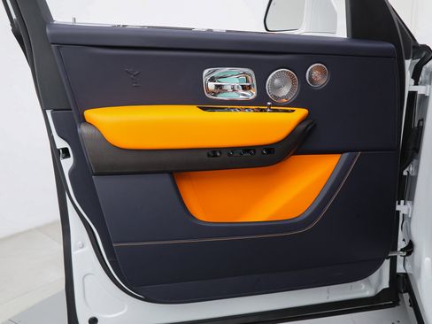 Used 2026 Rolls-Royce Cullinan image 27