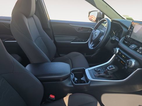 Certified 2021 Toyota RAV4 SE w/ Weather & Moonroof Package image 15