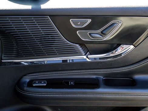 Used 2021 Lincoln Corsair AWD w/ Premium Package image 22