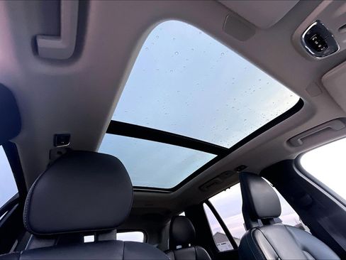 Used 2022 Volvo XC90 T6 Inscription w/ Climate Package image 22