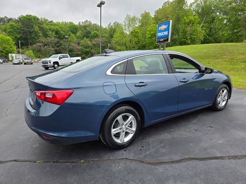 Used 2024 Chevrolet Malibu LS FWD image 8