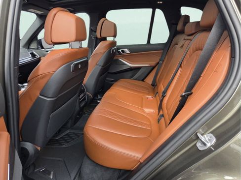 Used 2026 BMW X5 sDrive40i w/ M Sport Package RWD image 12
