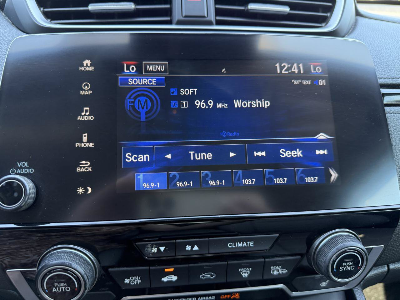 Used 2018 Honda CR-V Touring image 33