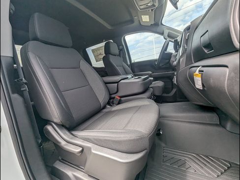 New 2026 Chevrolet Silverado 1500 Custom Trail Boss w/ Turbomax Blackout Package AWD/4WD image 17