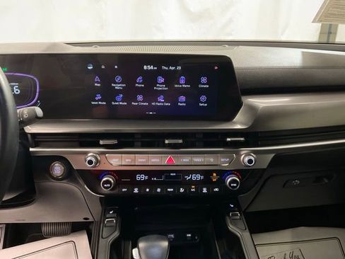 Used 2024 Kia Telluride S w/ S Sunroof Package FWD image 17
