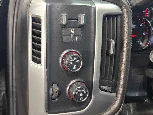 Used 2014 GMC Sierra 1500 SLT w/ SLT Crew Cab Value Package AWD/4WD image 9