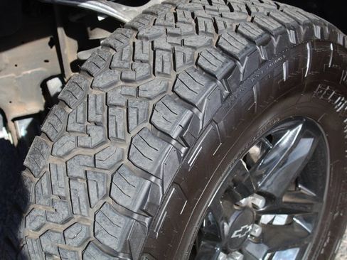 Used 2024 Chevrolet Silverado 1500 Custom Trail Boss image 11