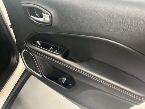 Used 2021 Jeep Compass Latitude w/ Convenience Group image 25